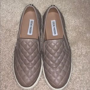 Steve Madden mocha color slides 8.5 (runs like 8)
